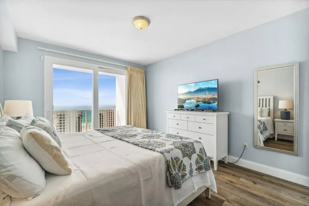 Spacious Beach Condo With Gulf Views! Sleeps 8! By Dolce Vita Getaways Pcb Panama City Beach USA