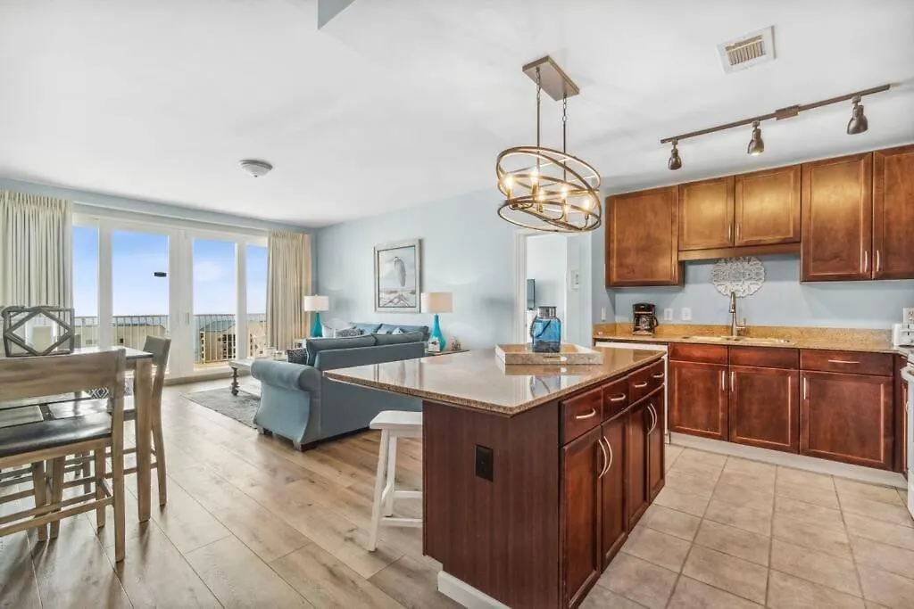 Spacious Beach Condo With Gulf Views! Sleeps 8! By Dolce Vita Getaways Pcb Panama City Beach