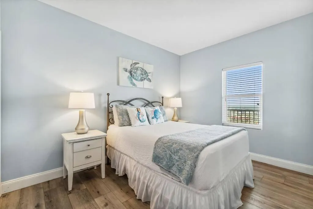 Spacious Beach Condo With Gulf Views! Sleeps 8! By Dolce Vita Getaways Pcb Panama City Beach United States
