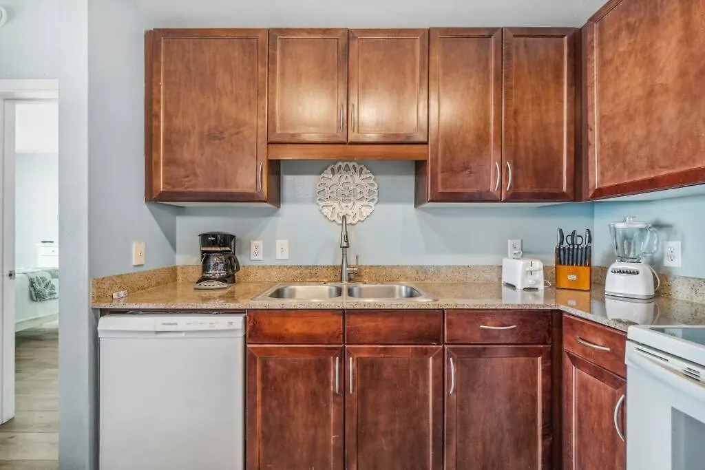 Spacious Beach Condo With Gulf Views! Sleeps 8! By Dolce Vita Getaways Pcb Panama City Beach Apartment