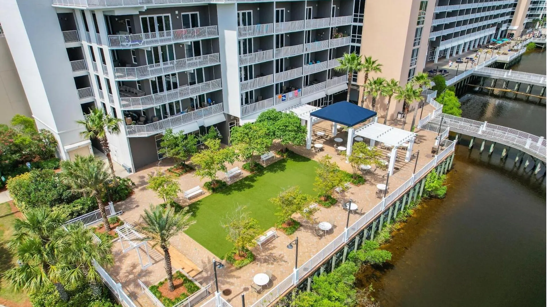Apartment Spacious Beach Condo With Gulf Views! Sleeps 8! By Dolce Vita Getaways Pcb Panama City Beach
